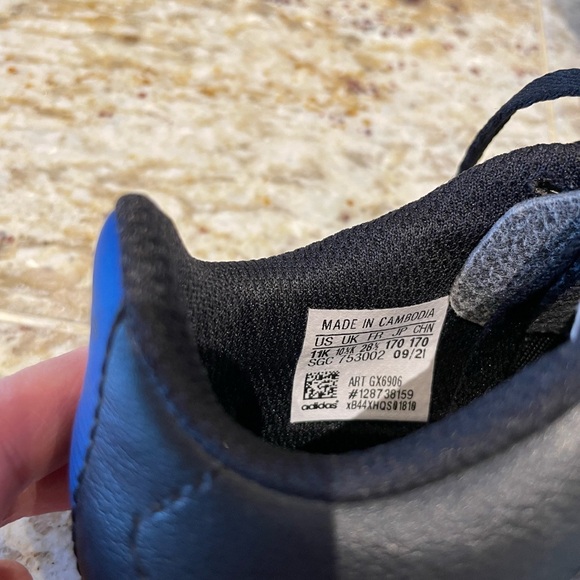Adidas Goletto - boys - size 11 US - Black with blue stripes - Picture 6 of 7